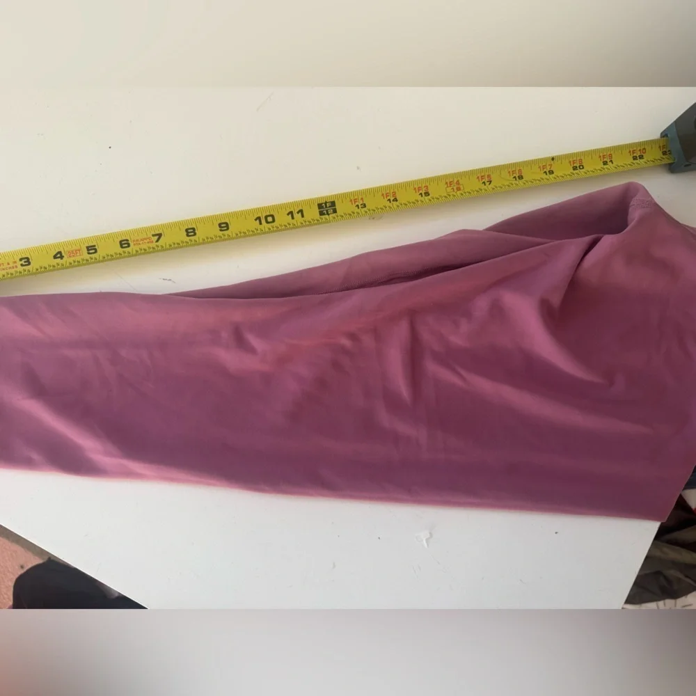 Lululemon Align HR 21” Legging in Pink Blossom